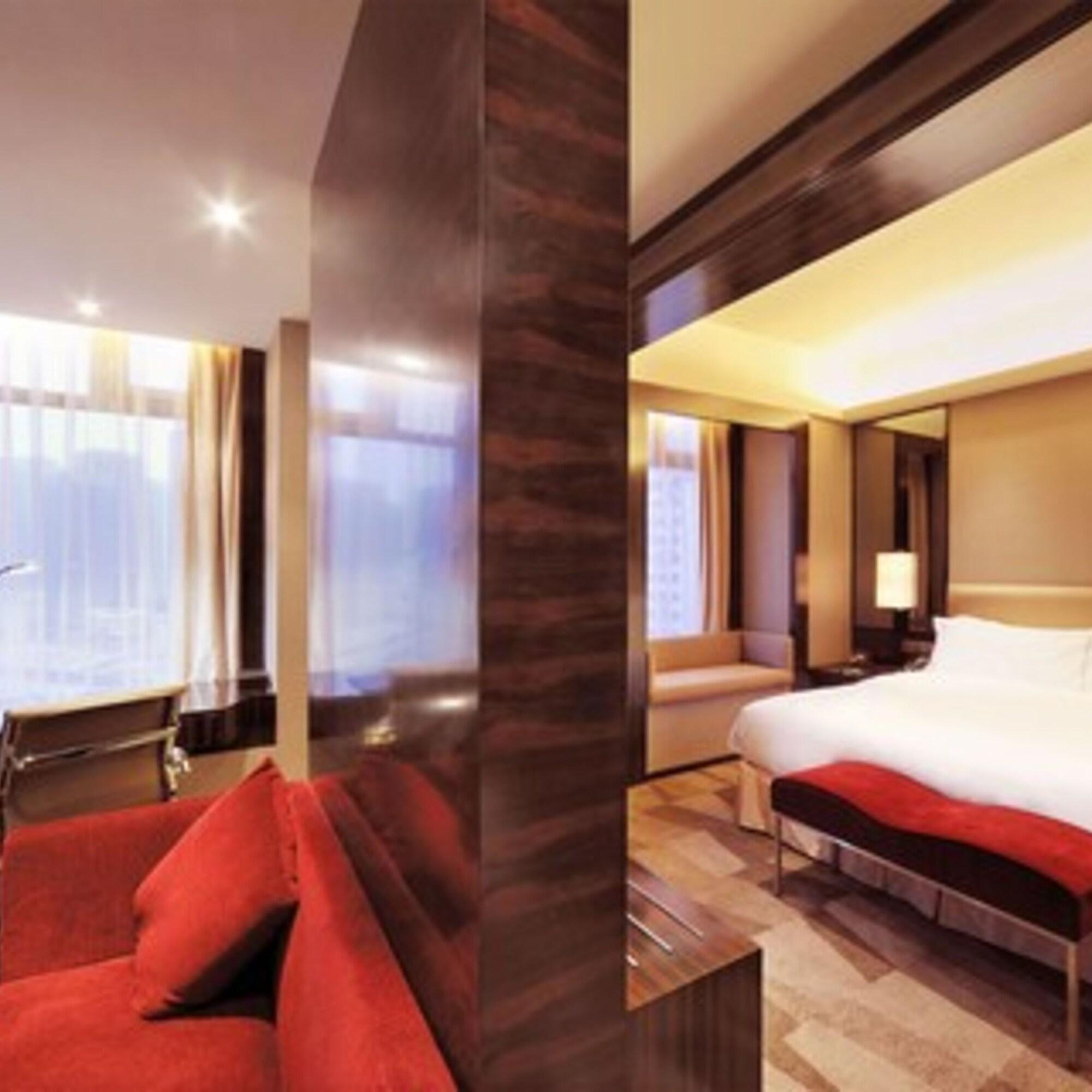 Royal Suites & Towers Wuhan Exterior photo