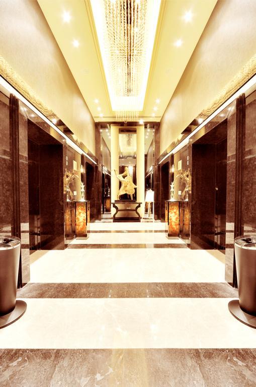 Royal Suites & Towers Wuhan Exterior photo
