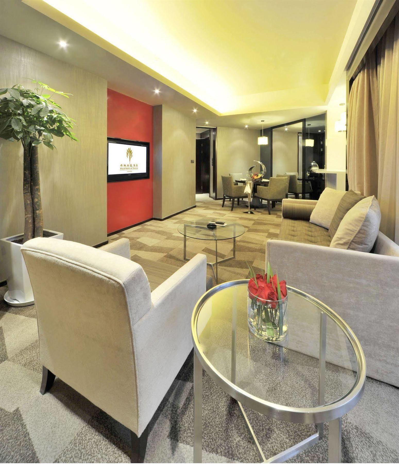 Royal Suites & Towers Wuhan Exterior photo